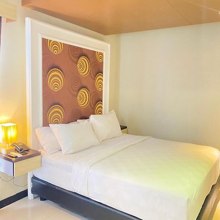 מנאדו Jle'S Hotel מראה חיצוני תמונה
