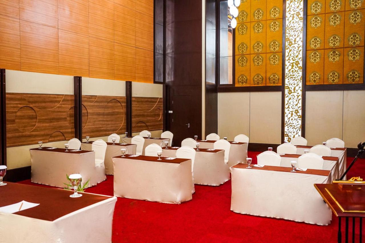 מנאדו Jle'S Hotel מראה חיצוני תמונה